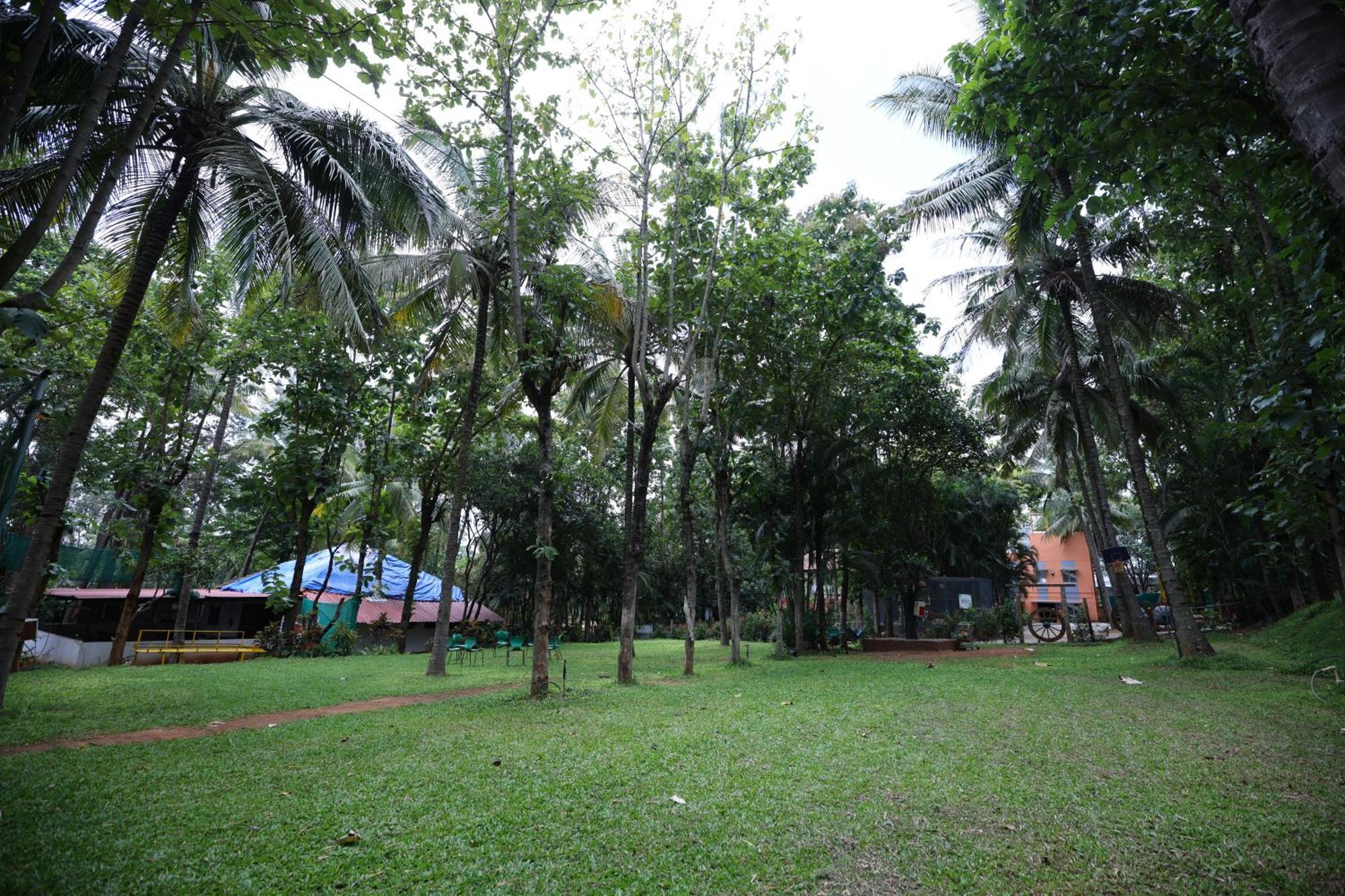 Nisarga Resort Kaglipur Ngoại thất bức ảnh